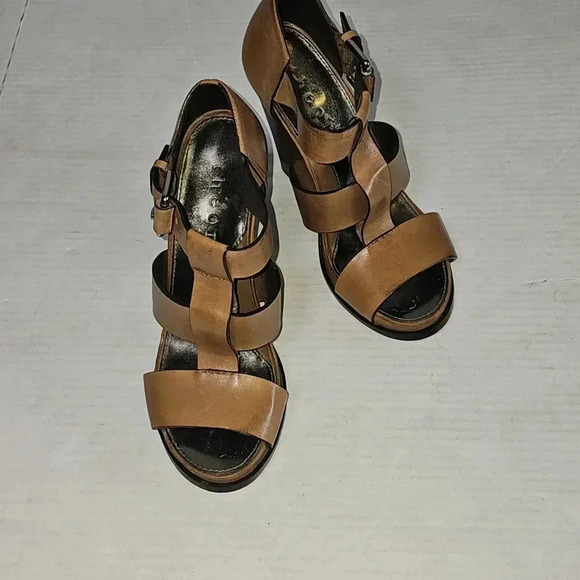 THEORY Brown T Strap Women Platform Heels Sz 7/37.5 - Picture 8 of 9